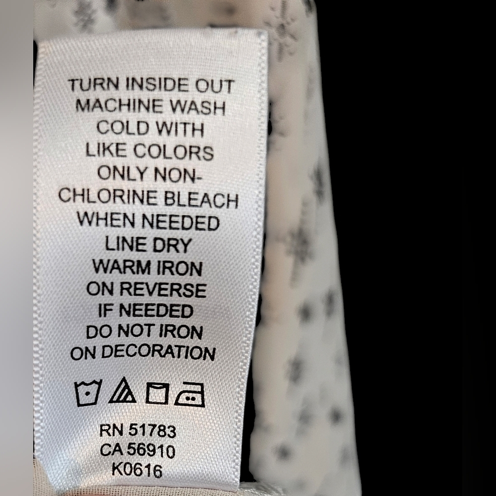 Maurices Women's Black and White Printed Blouse, Size Medium - Picture 7 of 7